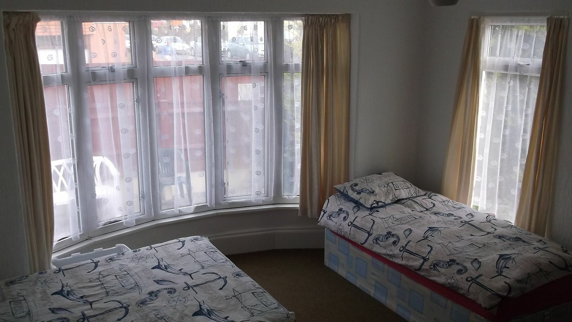 Barbie House ,Opposite The Beach & Paignton Pier , 2 Bedroom Apartment With Private Car Space & Garden , Free Access Next Door To The Stunning Ballet & Make Up School & A Beautiful Ladys Beauty Salon (Adults Only) Exterior foto