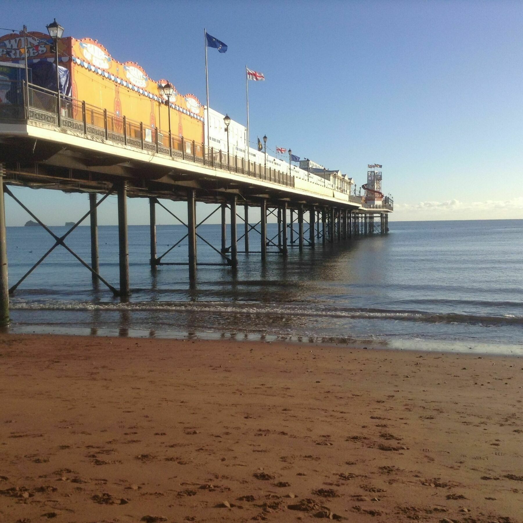 Barbie House ,Opposite The Beach & Paignton Pier , 2 Bedroom Apartment With Private Car Space & Garden , Free Access Next Door To The Stunning Ballet & Make Up School & A Beautiful Ladys Beauty Salon (Adults Only) Exterior foto